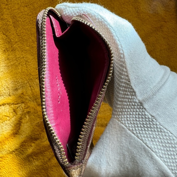 COACH Card Case - Picture 6 of 8